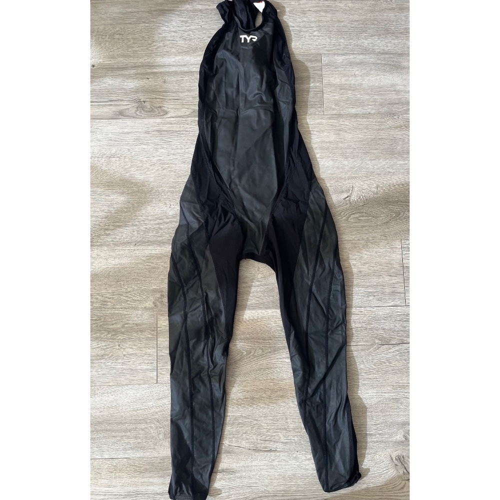 TYR Tracer full body swimsuit